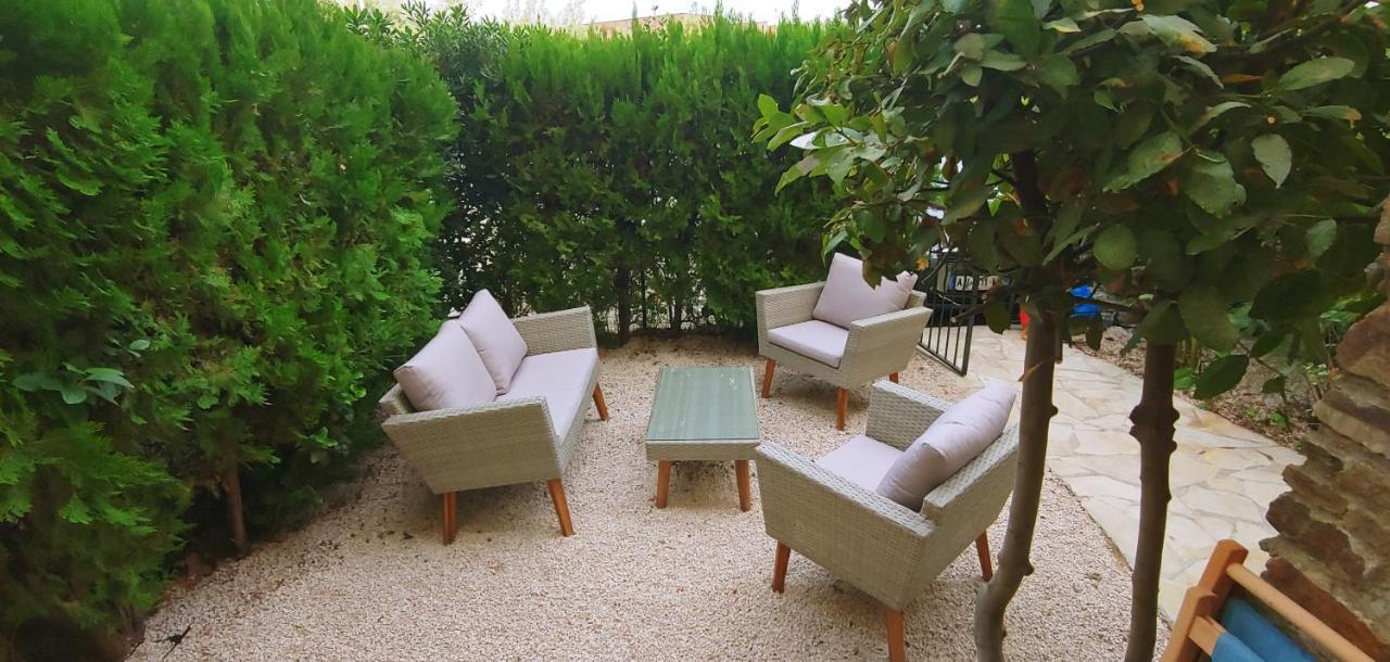 Agreable T3 Avec Jardin Et Parking Prive, A 350M Du Centre Ville Et Des Plages, Wifi, Remise Supplementaire De 10 Pourcent Pour Une Location A La Semaine Кавалер-сюр-Мер Екстер'єр фото