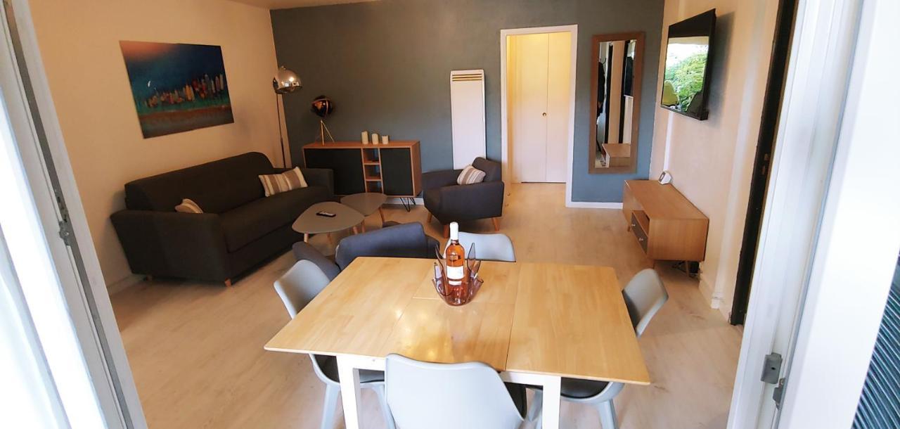 Agreable T3 Avec Jardin Et Parking Prive, A 350M Du Centre Ville Et Des Plages, Wifi, Remise Supplementaire De 10 Pourcent Pour Une Location A La Semaine Кавалер-сюр-Мер Екстер'єр фото